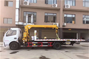 大武口附近汽车轮胎更换